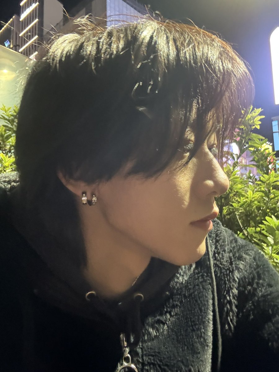 SF_haruma's tweet photo. 横顔好きに刺され！
 #横顔  #メン地下  #いいね返し https://t.co/af2DB8wKlf
