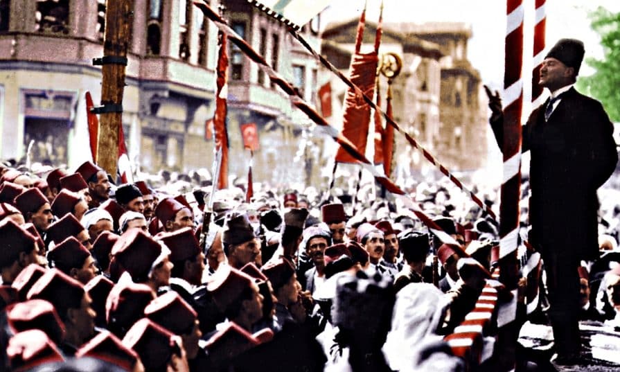 "Büyük liderler için kuşkusuz ki matem değil; fikirlerine sadakat gereklidir."