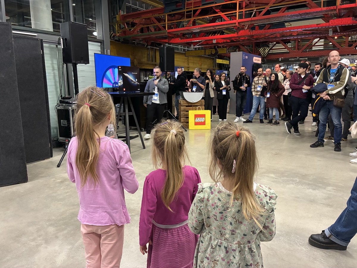 ITKnowledgeBnk's tweet image. Had a great time at #ElasticON Munich at MotorWorld! Amazing talks, great people, and inspiring conversations with the Elastic team and partners like ebcont, SecuInfra, Securix, SVA &amp;amp; Tines.

#ElasticON #Elastic #Networking #TechEvents #Munich #ITKnowledgeBank