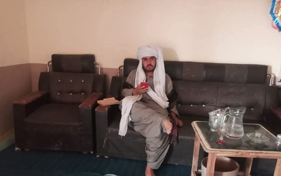 Alijanmaqsood12's tweet photo. Ghani Baloch and Sana Baloch have been active voices for their people. They have political affiliation with National Democratic Party and are caged for reasons unknown to their families and friends.

#ReleaseSanaBaloch 
#ReleaseGhaniBaloch https://t.co/UNciLvXbVq
