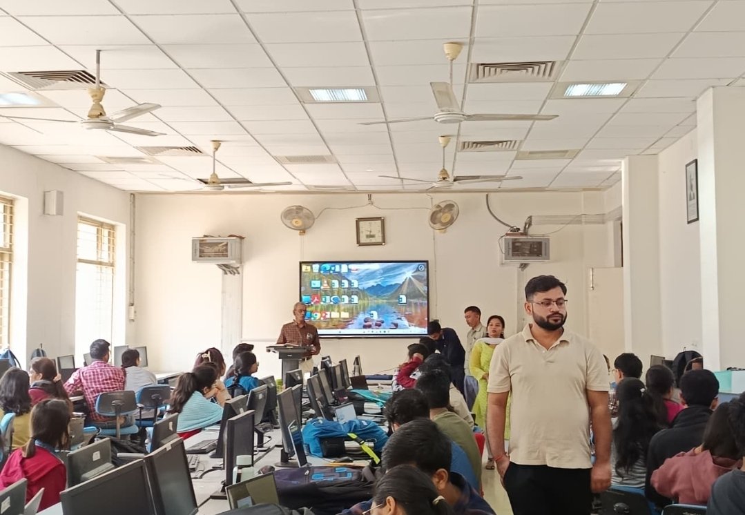 DeanScienceBHU's tweet photo. A 10-days Workshop on “Scientific Writing on LaTeX and Other Open Source Software” commenced on 10th November 2025 at the DST-Centre for Interdisciplinary Mathematical Sciences (CIMS), Institute of Science, Banaras Hindu University. https://t.co/k21EAuGfPV