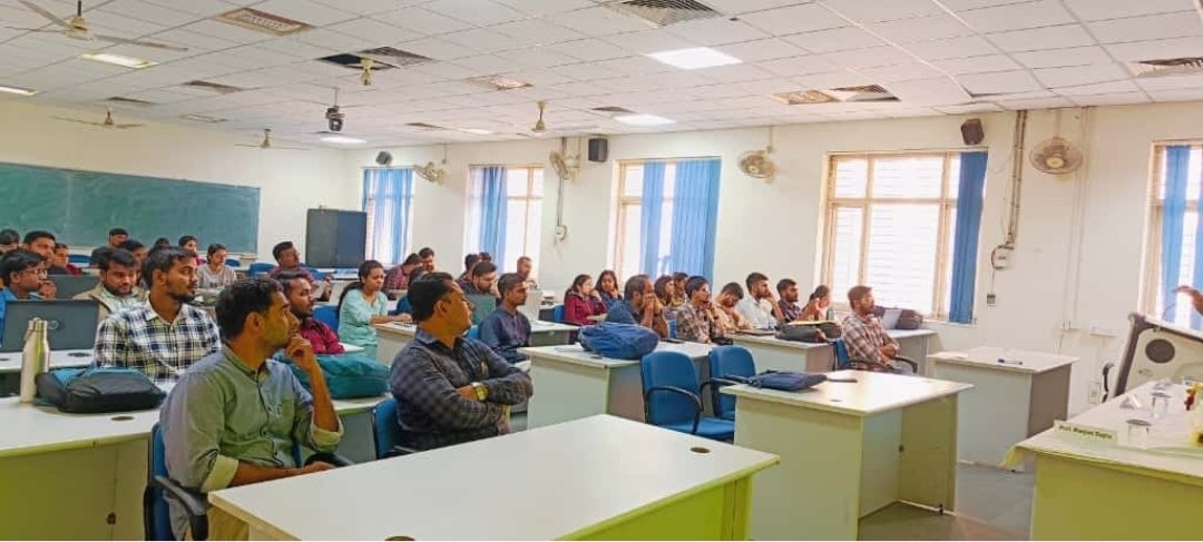 DeanScienceBHU's tweet photo. A 10-days Workshop on “Scientific Writing on LaTeX and Other Open Source Software” commenced on 10th November 2025 at the DST-Centre for Interdisciplinary Mathematical Sciences (CIMS), Institute of Science, Banaras Hindu University. https://t.co/k21EAuGfPV
