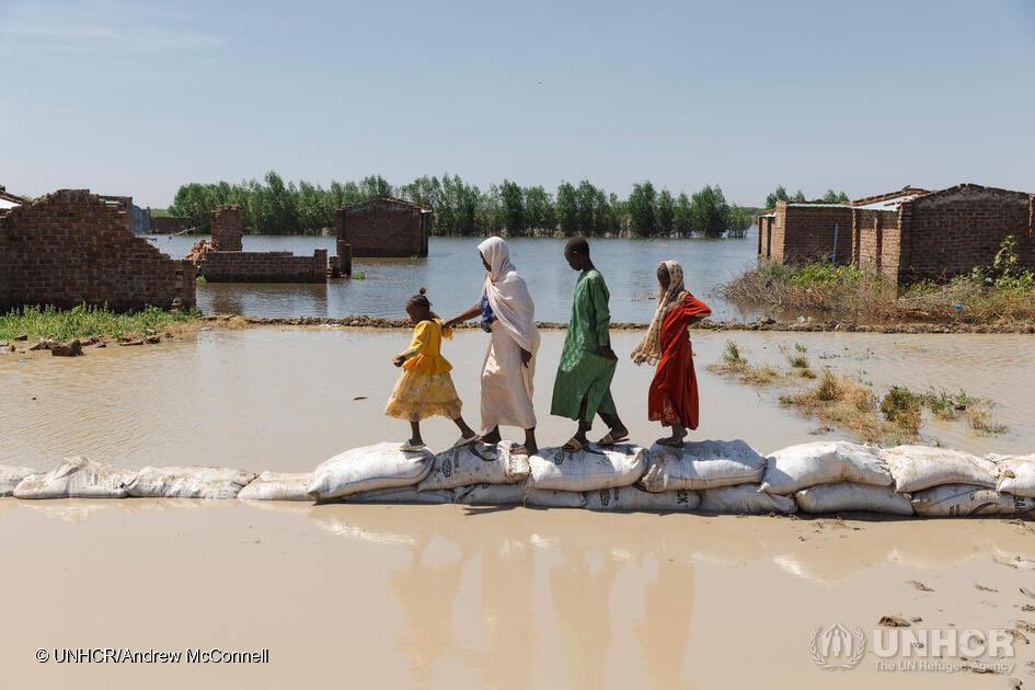 The climate crisis forces many people to flee.

For refugees and the displaced, it also represents an additional threat, because  — desperate to reach safety —  often they must also face floods, storms or drought.

I am at #COP30 to ask leaders to do more for those hardest hit.