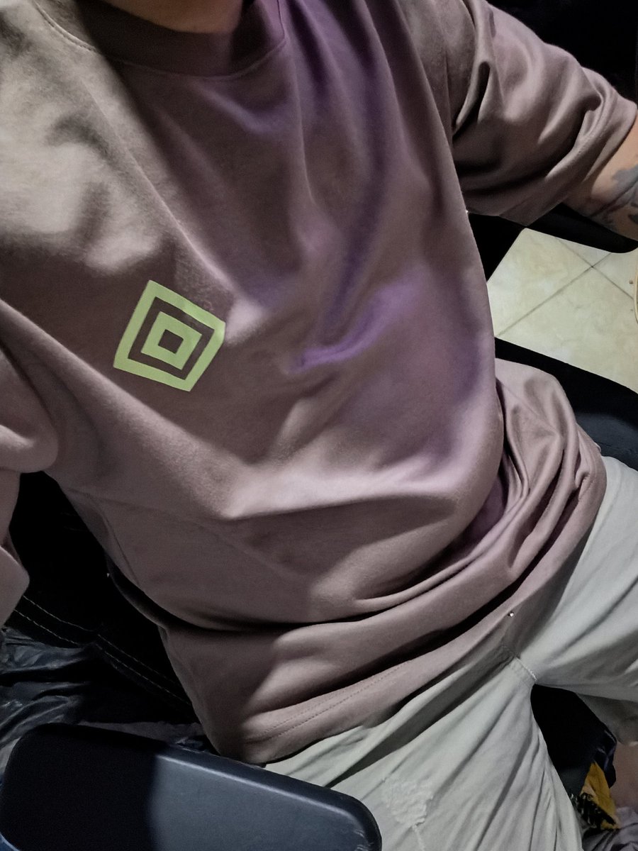 Frianowzki tweet media