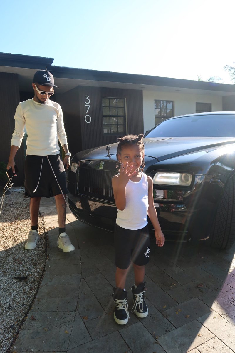 AuthenticLifer's tweet image. The Cool Dad💙