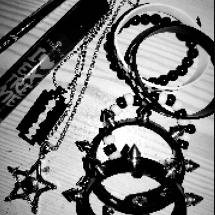 kokorohitoh's tweet image. hi I'm rue 

— she/her | intp
— '06
— bl,kpop,kdrama,anime,tpop [im a multistan]
— not new to #stantwt looking for moots, all fandoms are welcome !

like &amp;amp; rt to be moots and to spread thank you ! 
#moothunt