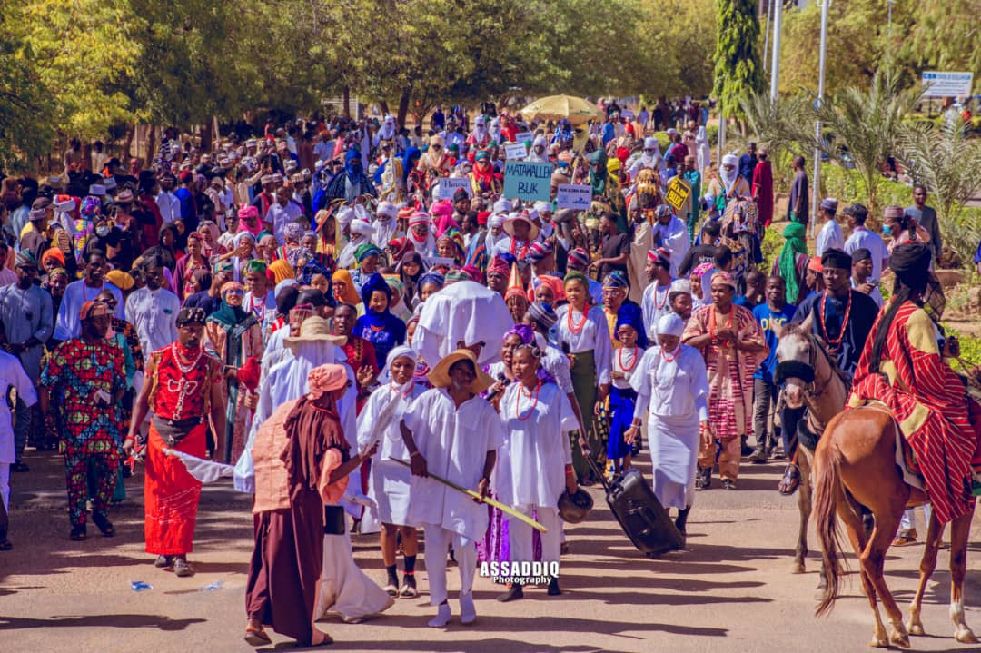 NULASS_BUK's tweet photo. More glimpses from our amazing Yoruba reps at BUK Cultural Carnival 2025! 💚🎭
#BUK #BUKCulturalCarnival2025 #Yorubas #YorubaToTheWorld https://t.co/jrgQU6dQ4W