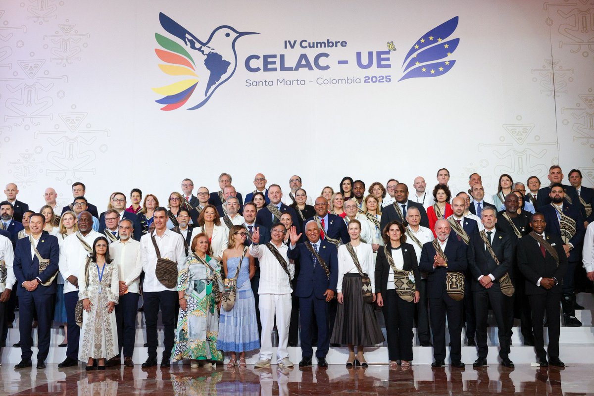 At the CELAC–EU Summit, bringing together a third of UN membership, we reaffirmed our commitment to:  

🔹Openness, trade &amp; investment through Global Gateway
🔹Cooperation to address climate change &amp; global challenges 
🔹Enhance security, defend multilateralism &amp; international