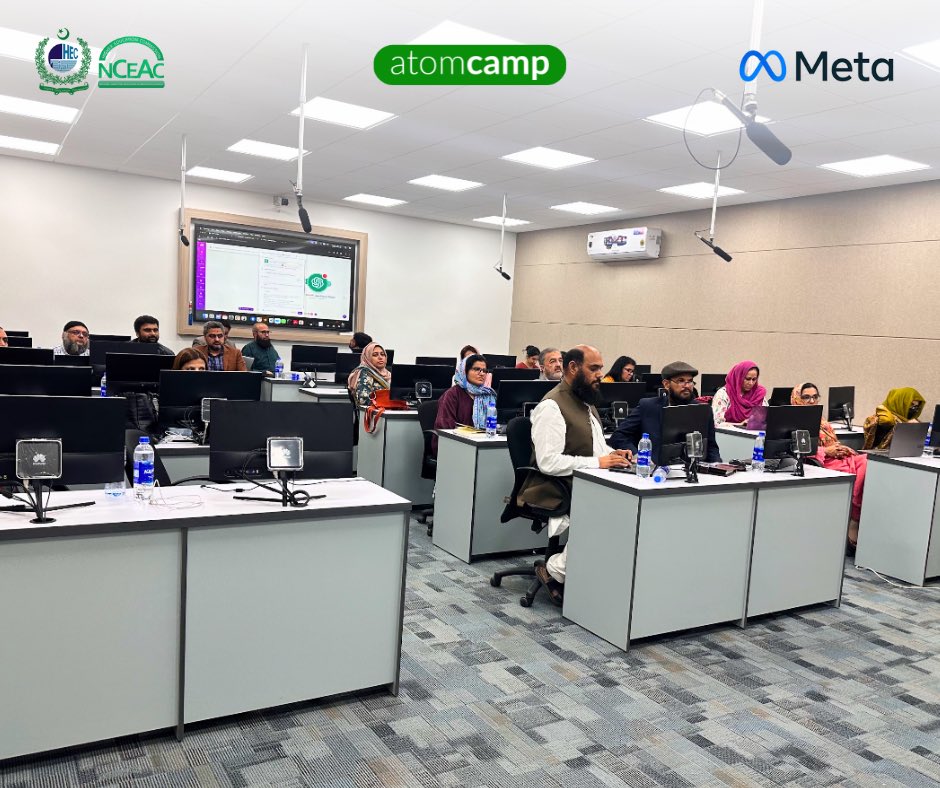 atomcamp's tweet image. Sharing a glimpse of Day 3 and 4 of the first 4-day session of phase 2 of the AI-Ready Faculty Program that took place in Islamabad. 

In collaboration with Meta, atomcamp is continuing its effort to help university faculty across Pakistan get equipped with the latest AI…