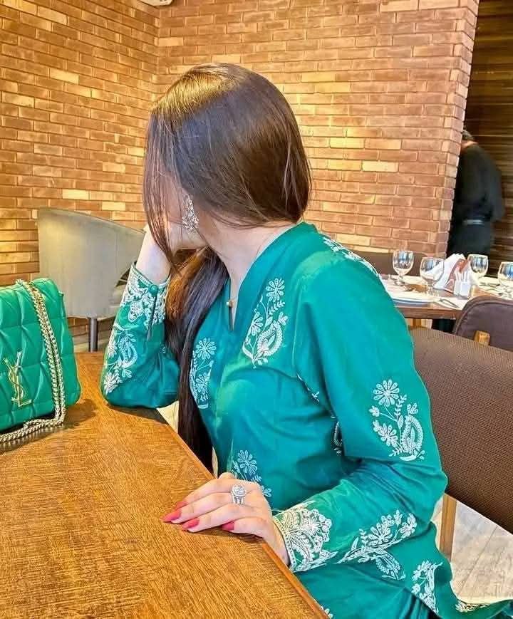 जब वक़्त ख़राब 
    हो तब मज़ाक भी 
    गलती बन जाता है... 

  🙇‍♂ जय श्री कृष्णा 🙇‍♂