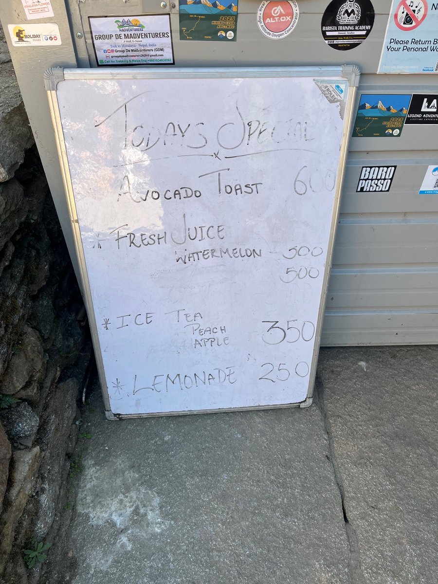 You telling me that you can order  🥑 toast at 2400m in mountains🥺
Spoiling me for next treks.