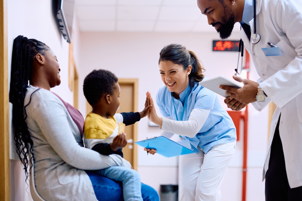 CodeCorp's tweet image. 👩‍⚕️ Nurse Practitioners bridge the gap between diagnosis and day-to-day care.

This #NPWeek, we celebrate the clinicians whose precision, compassion, and expertise drive positive patient outcomes.

Their focus on safe, connected workflows — powered by precision data capture —…