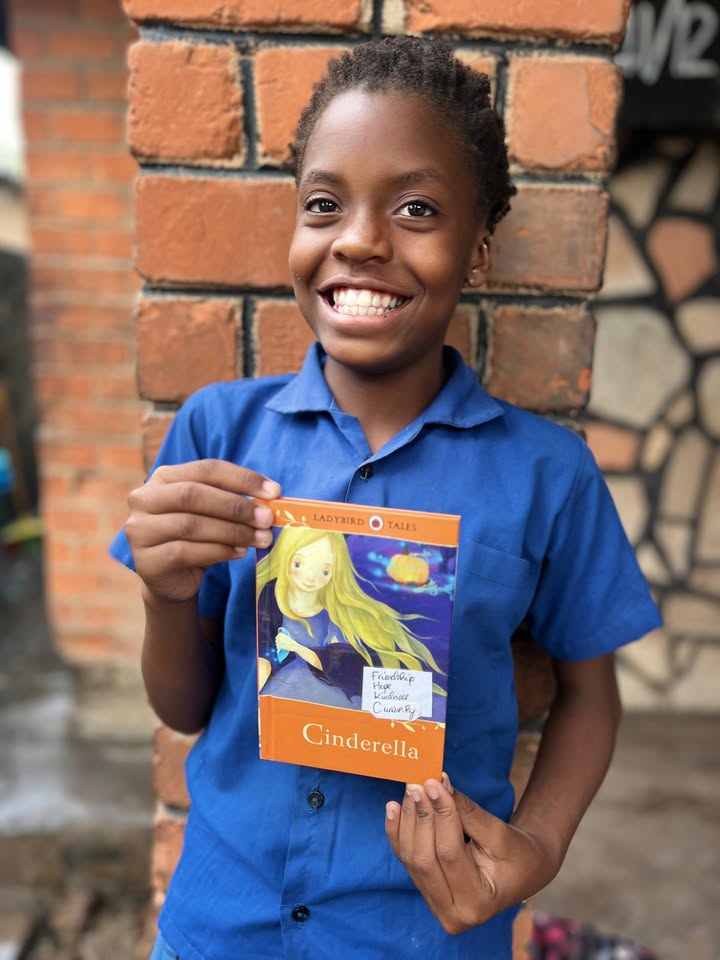 AEProgram's tweet image. Hope’s remarkable progress at our flagship Learning &amp;amp; Leadership Center in Kafue, #Zambia -- the Amos Youth Centre -- highlights the transformative impact of the LitClub program. Through dedicated support, Hope advanced from recognizing the alphabet to reading confidently,…
