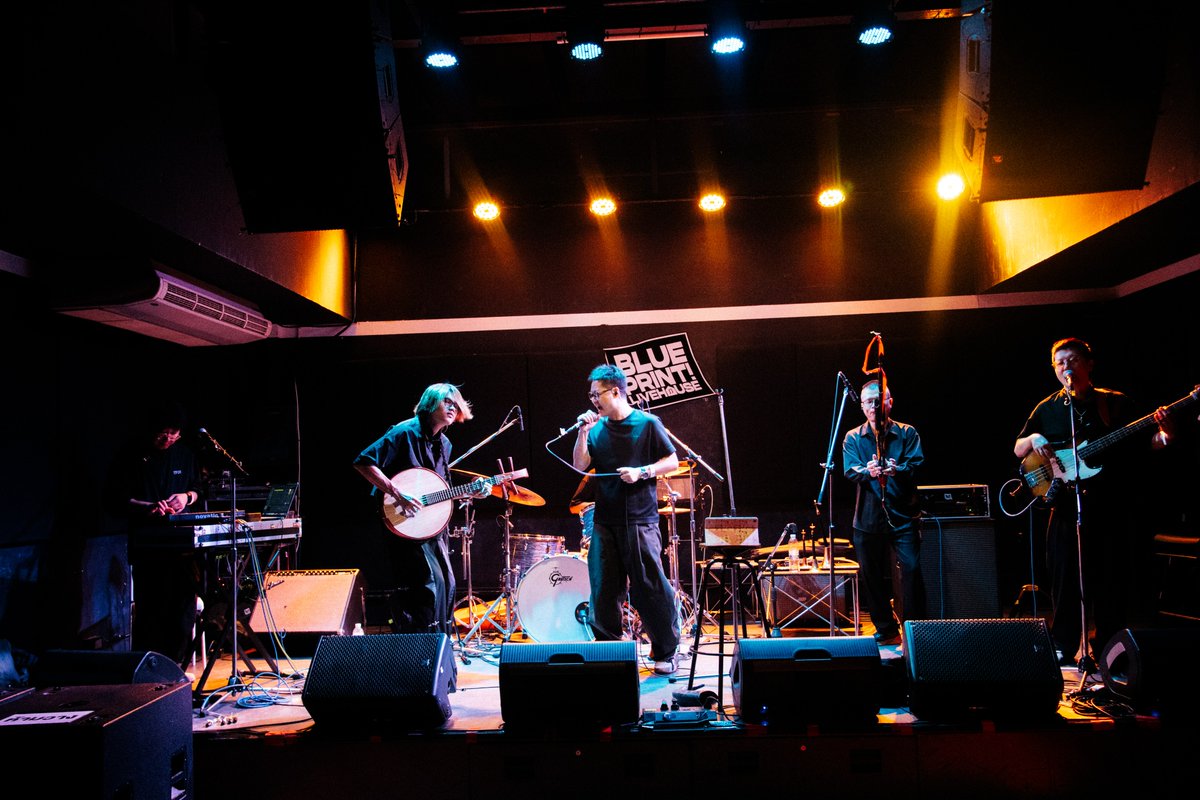 StarNest tweet media