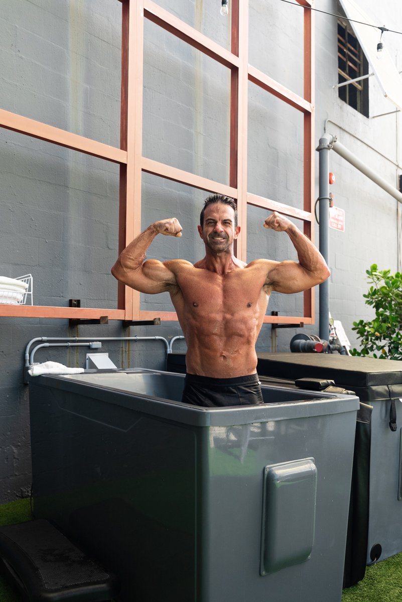 Cold plunging is just a stup*d trend.

That’s what they say – but science shows it actually helps you burn fat, slow aging, and rewire your brain.

Here are 5 benefits of cold plunging I bet you’ve never heard of (&amp; how to use it to get them all):