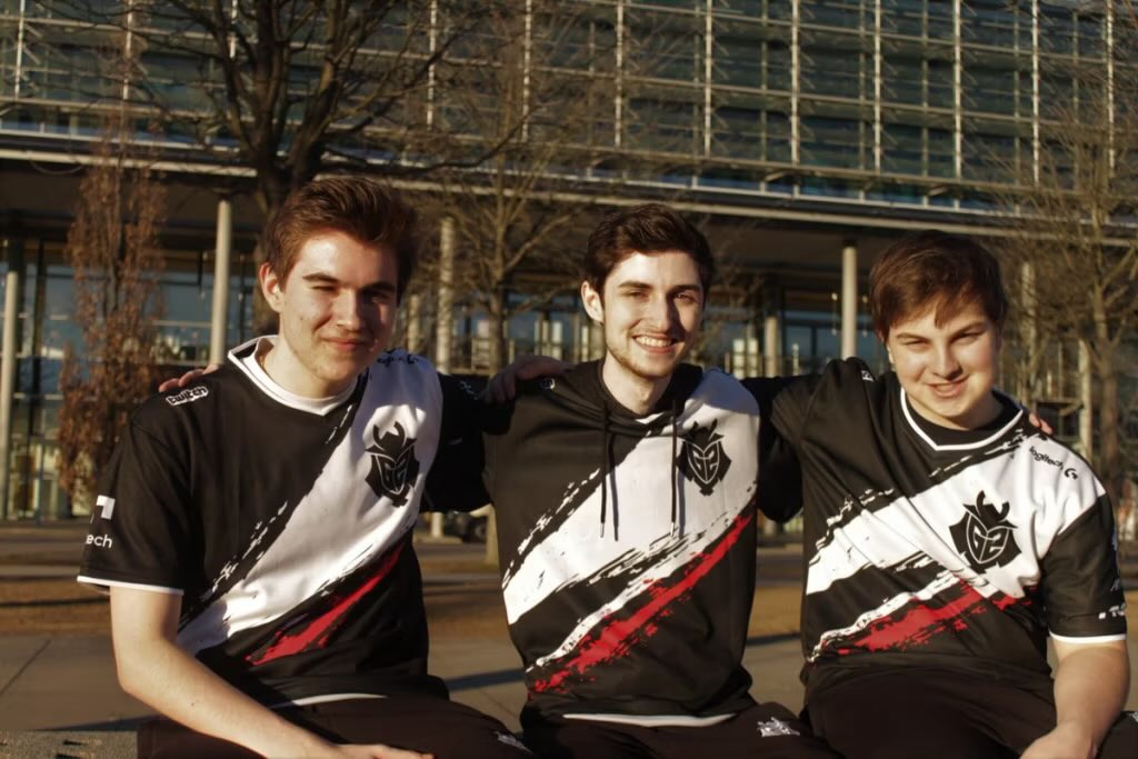 Rizzo, JKnaps, and Chicago have announced their return to RLCS starting next season ‼️

How many LANs do we expect this legendary squad to win next year????