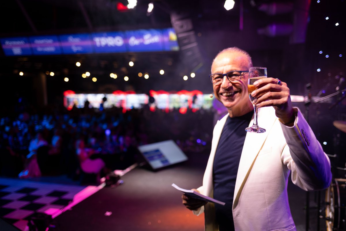 Theo Paphitis tweet media