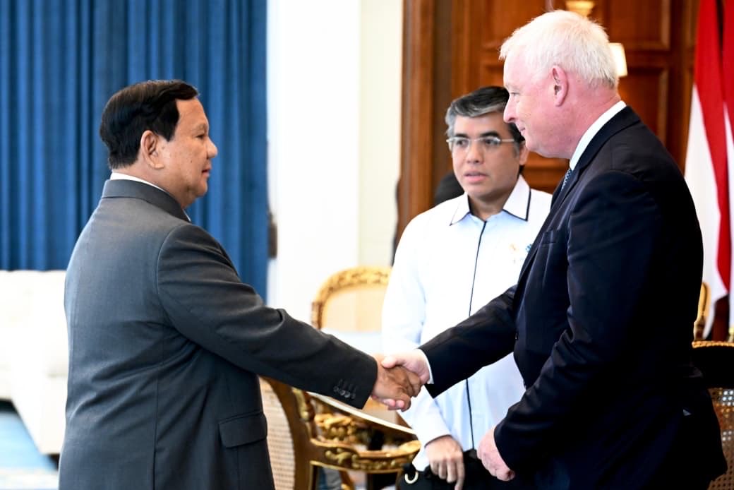 ituc's tweet image. Indonesia 🇮🇩 - 🤝 General Secretary @luc_triangle met today with President @prabowo Subianto and with Minister of Manpower Yassierli to discuss global labour issues and Indonesia’s employment policies.

He reaffirmed the importance of social dialogue and international cooperation…