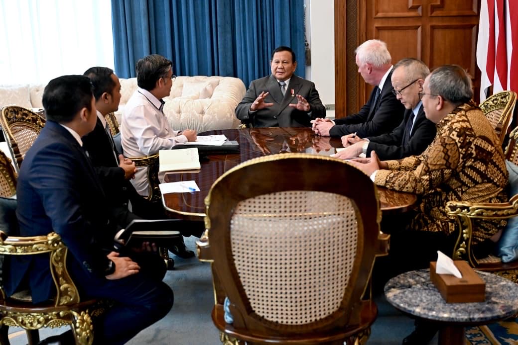 ituc's tweet image. Indonesia 🇮🇩 - 🤝 General Secretary @luc_triangle met today with President @prabowo Subianto and with Minister of Manpower Yassierli to discuss global labour issues and Indonesia’s employment policies.

He reaffirmed the importance of social dialogue and international cooperation…