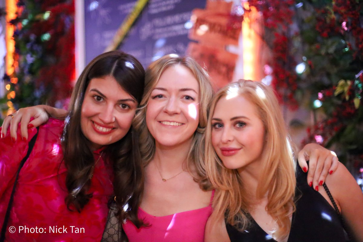 Tara Mor is your essential NYC holiday spot for the best festive drinks &amp; food.
We’re pouring signature holiday cocktails and the best Guinness, just steps from Penn Station &amp; MSG. The easiest stop for commuters &amp; shoppers!
Happy Hour: Mon-Fri 4-6:30 PM.
Walk-ins always welcome🍸