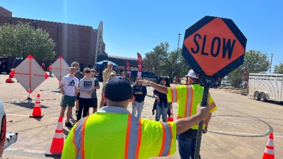 Teaching Teens About Work Zones, New Partnership Expands Industry’s Effort to Save Lives: artba.org/news/teaching-… <a href="/ARTBA/">ARTBA</a>