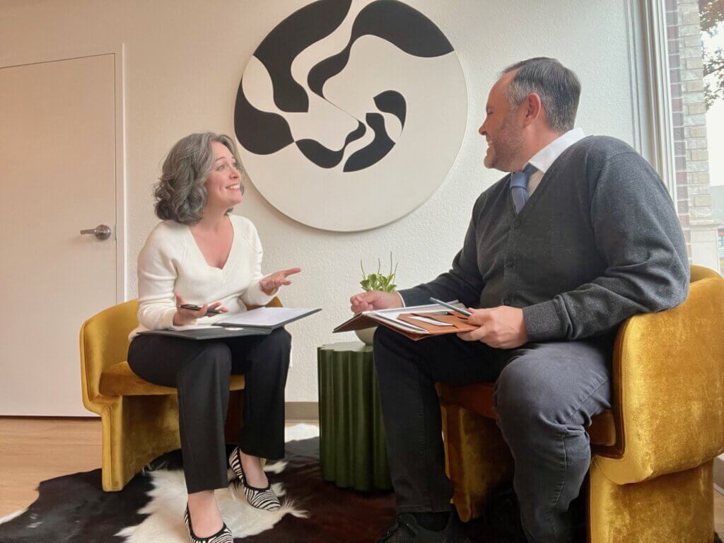 CulturalOffc's tweet image. Creatives! If you have financial planning questions for yourself OR your creative business or nonprofit, reserve a time to sit down with Brian Harris of New York Life! 
Book a 30-minute or 60-minute session for free here: loom.ly/FF19awQ