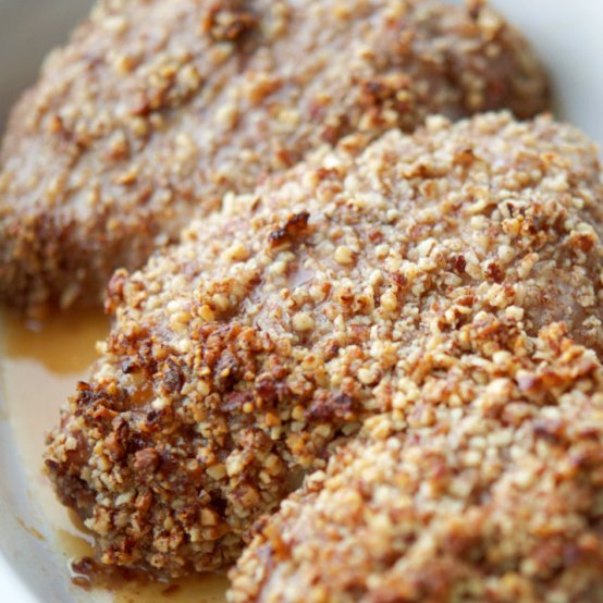 CarriesExpKtchn's tweet image. Juicy pork chops glazed with golden honey and topped with crunchy toasted pecans.

Recipe: carriesexperimentalkitchen.com/honey-pecan-po…
#porkchops #dinner