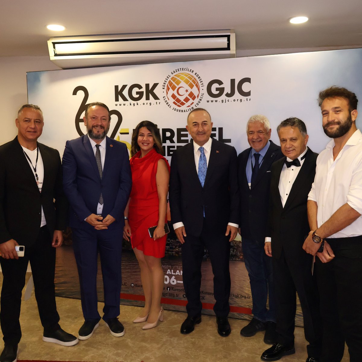 EsraKarahindiba's tweet photo. The 5th Global Journalism Council (@KGK_GJC) Media Workshop and Awards Ceremony from Europe to Asia, Africa to Latin America,  brought together 310 journalists from 41 countries, once again highlighting Türkiye’s strong role in media diplomacy and international communication.

In his opening remarks, @MehmetAliDim, President of the Global Journalism Council, emphasized that “journalism today is not only about reporting news, but about building bridges of trust, understanding, and peace among societies.”

Within the scope of the workshop and the İsmail Gaspıralı Awards, Türkiye’s key role in the Middle Corridor and the Zangezur Corridor was highlighted by the Minister of Transport and Infrastructure Abdulkadir URALOĞLU who received the İsmail Gaspıralı Service Award.

A new cooperation agreement was also signed between GJC and TURKSOY to strengthen media and cultural communication. Addressing the participants before the signing ceremony, TURKSOY Secretary General Sultan Raev stated:

“At TURKSOY, we act with the mission of continuously reproducing our culture and protecting and developing our common language and shared understanding.”

The İsmail Gaspıralı Awards were presented to several distinguished figures:

@SultanRaev, Secretary General of @turksoyorg  – Literature Award

@omerkocaman, Deputy Secretary General of the Organization of Turkic States – Turkic World Award

@MevlutCavusoglu, Head of the Turkish Delegation to the NATO PA, and @AfrimGashi_ , Speaker of the Parliament of North Macedonia – Global Diplomacy Award

@AlparKato, Editor-in-Chief of Daily News Hungary and GJC Representative in Hungary – Media Friendship Award

Gülyanaq Mammadova, singer from Azerbaijan – Art Award, who beautifully performed the iconic song “Çırpınırdı Karadeniz”, filling the hall with emotion and unity on #VictoryDay of #Azerbaijan.

Besides, I had the pleasure of moderating a panel on Artificial Intelligence, Digitalisation, and Social Media, bringing together diverse perspectives from the global journalism community.

My heartfelt thanks to Mehmet Ali Dim, President of the Global Journalism Council, and to the entire GJC family, of which I am proud to be a member, for organizing such an inspiring and meaningful event. Here’s to many more achievements ahead!

For more details on the 5th Global #Journalism Council 3Media Workshop and #İsmailGaspıralı Awards, please visit:

🔗 https://t.co/KBvRCFrIkO

and follow GJC on social media @kgk_gjc on X and @kureselgazeteciler on Instagram...

#GlobalJournalismCouncil #MediaDiplomacy
#KüreselGazetecilerKonseyi
