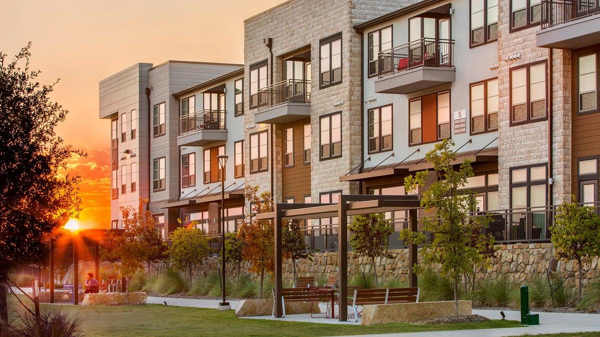 301 Flower Mound offers sophisticated urban living within Flower Mound's new The Point development 

#jhparch #architecture #urbandesign #multifamily #apartments #urbanliving #luxuryliving #FlowerMoundTX
