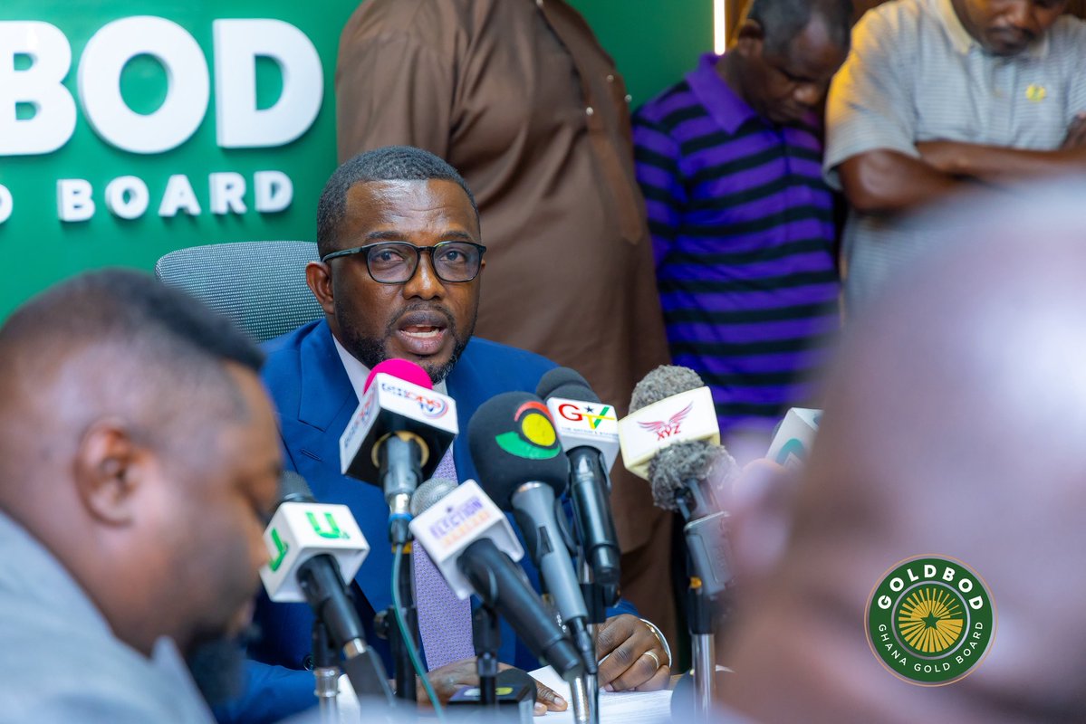 fanti_boy's tweet image. 25 Arrested for Illegal Gold Trading in Joint Operation by Ghana Gold Board, @GhanaGOLDBOD Taskforce, and National Security
#GhanaGoldBoard #Goldbod #StopIllegalMining #CleanGoldTrade