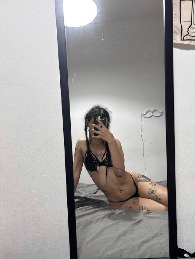 isabellspell tweet media