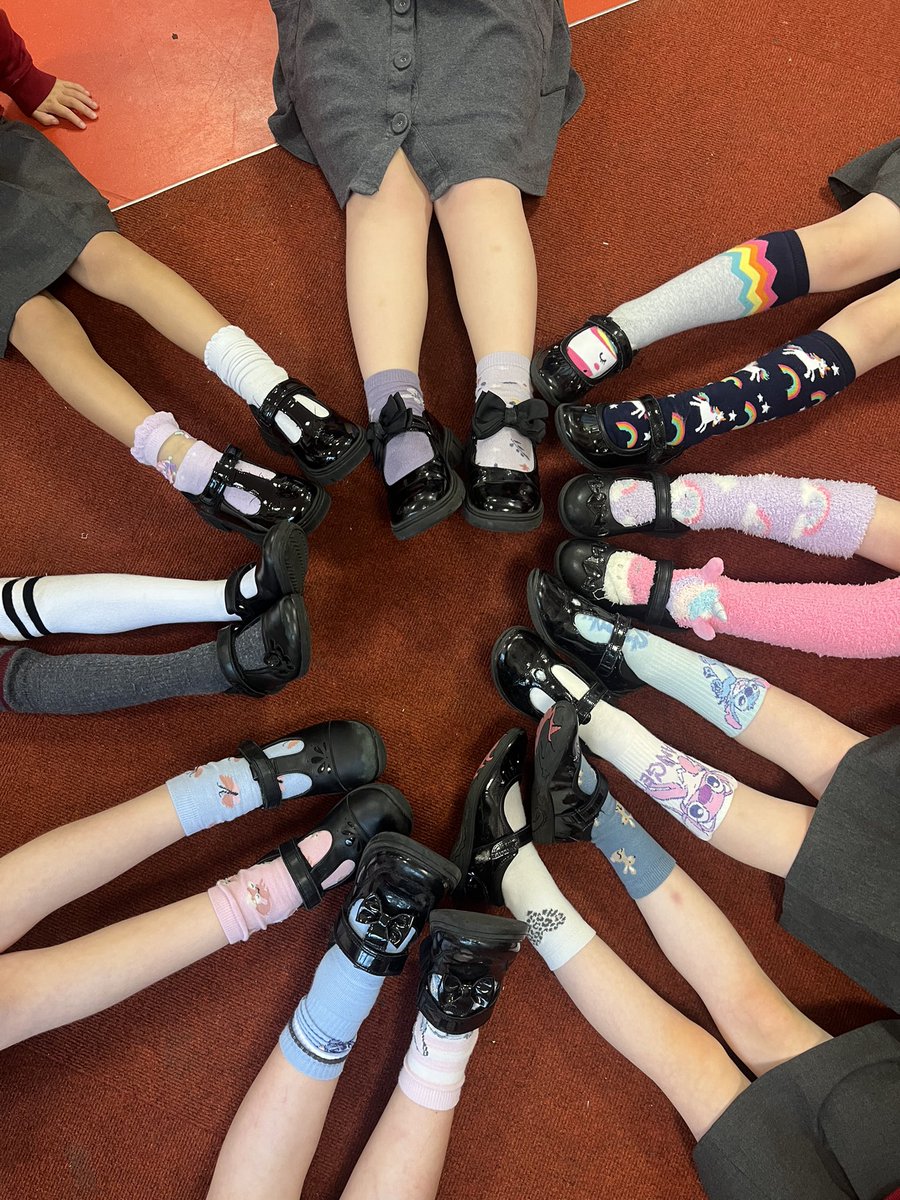 pondparkp2's tweet photo. Did we get dressed in the dark? No - P2P were celebrating Odd Socks Day!🧦🌟 https://t.co/XBpUOCzpB4