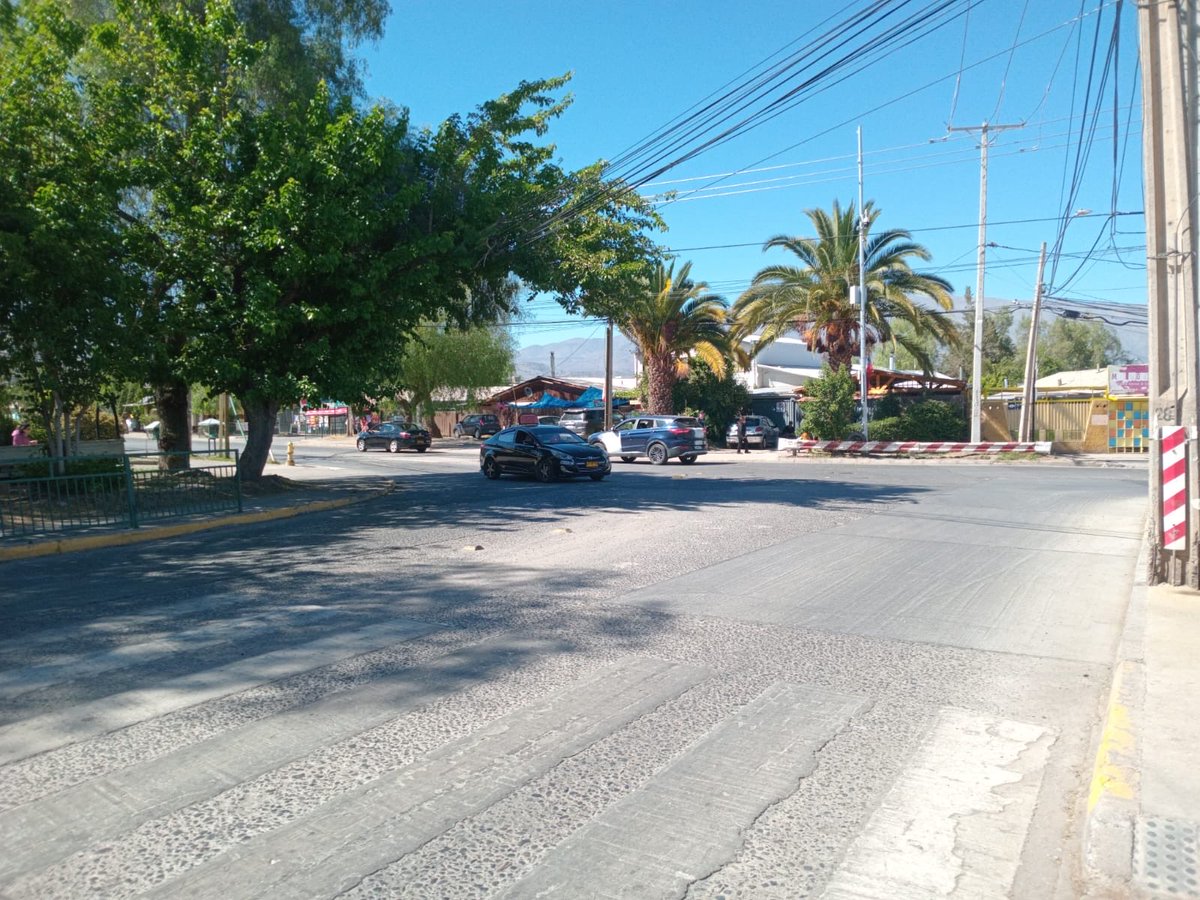 🚧En la avenida Pascual Baburrizza de Los Andes, concluímos las obras del tramo entre René Schneider y Héctor Humeres correspondientes a al Plan de Renovación de redes y que en su totalidad beneficiará a más de 2.300 hogares de la comuna. 

#losandes #esval #esvalcontigo