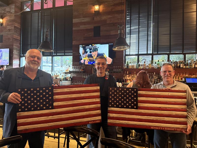paradisoins's tweet photo. Had an awesome time at the Beats and Eats event with Robert Irvine! I think I handed out enough flags to cover the whole park. Proud to see everyone showing that patriotic spirit! 🇺🇸
#BeatsAndEats #RobertIrvine #ProudAmerican #CommunityFun #VeteransSupport https://t.co/wLOHYs39hp