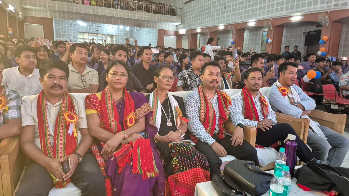 tisftipra's tweet photo. Glimpses from the #TISF Teliamura Division Committee’s Freshers’ Meet Program held at Teliamura Town Hall, in the presence of Hon’ble MLA Shri Pathanlal Jamatia, Hon’ble EM Shri Kamal Kalai, Hon’ble YTF Central General Secretary & TISF In-Charge Shri James Debbarma
(1/2) https://t.co/gIF5GbbXTS