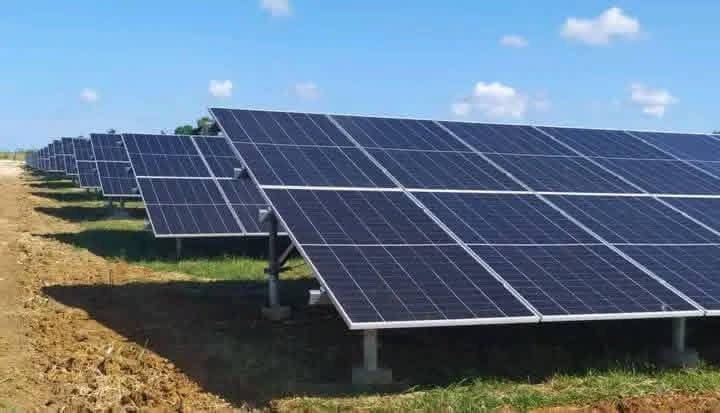 ☀️ A punto de sincronizar parque fotovoltaico de #Guanajay, Mártires de Barbado.
Este emplazamiento, producto de un donativo de la República Popular China al pueblo de Cuba, aportará 5 megawatts hora.
#Cuba 
#ArtemisaJuntosSomosMás