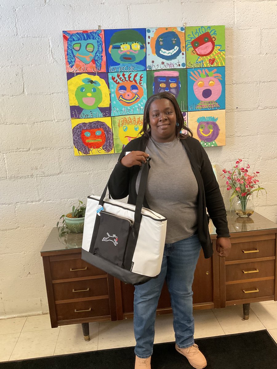 Lmsd_SServices's tweet image. Congratulations to Jurkesha Keys, winner of the door prize for visiting EVERY vendor at our annual Transition Forum! #TransitionSupport #LouisvilleMunicipalSchoolDistrict #ParentInvolvement