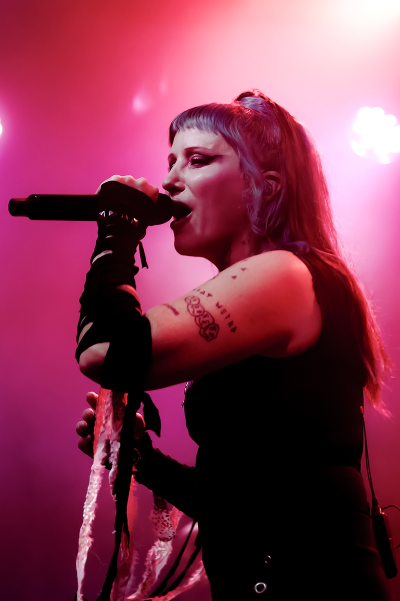 O2AcademyLpool's tweet photo. #RØRY owned the stage at #O2AcademyLiverpool - even after the lights came down 🤘
📸 @BrianSaylePhoto
O2 Academy Liverpool - 06.11.2025 https://t.co/97ZFVTmOjo