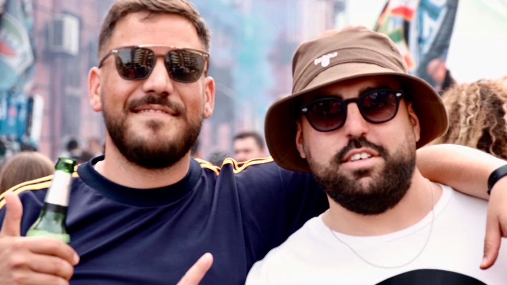 joinfantrip's tweet photo. Beer in hand, brothers on the mend , ready for the next match, the next city, the next chant. #Fantrip #GameDayFeels #TravelWithFans https://t.co/Gv2ybY8rDX