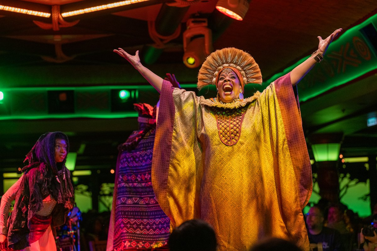 Disney Parks tweet media