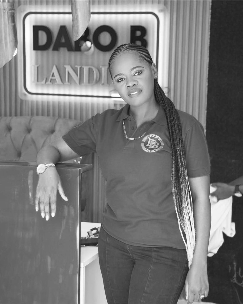clintonads's tweet photo. Sad news to my desk Betty bayo my the soul RIP.
Accept my deepest condolences 🙏 https://t.co/lBmOXo10Ge