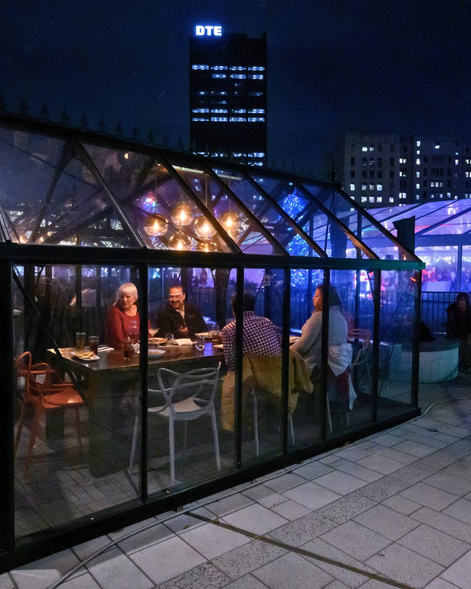 beaconparkdet's tweet image. Light Up #BeaconParkDetroit is Nov. 21, 5-9 p.m.! ✨🎄

Watch our tree lighting, listen to festive tunes and explore our Candyland light display. 🎶

🗓 Save a spot at #LumenDetroit and enjoy the night in a private chalet: bit.ly/4n08KEU

#DowntownDetroit @DowntownDet