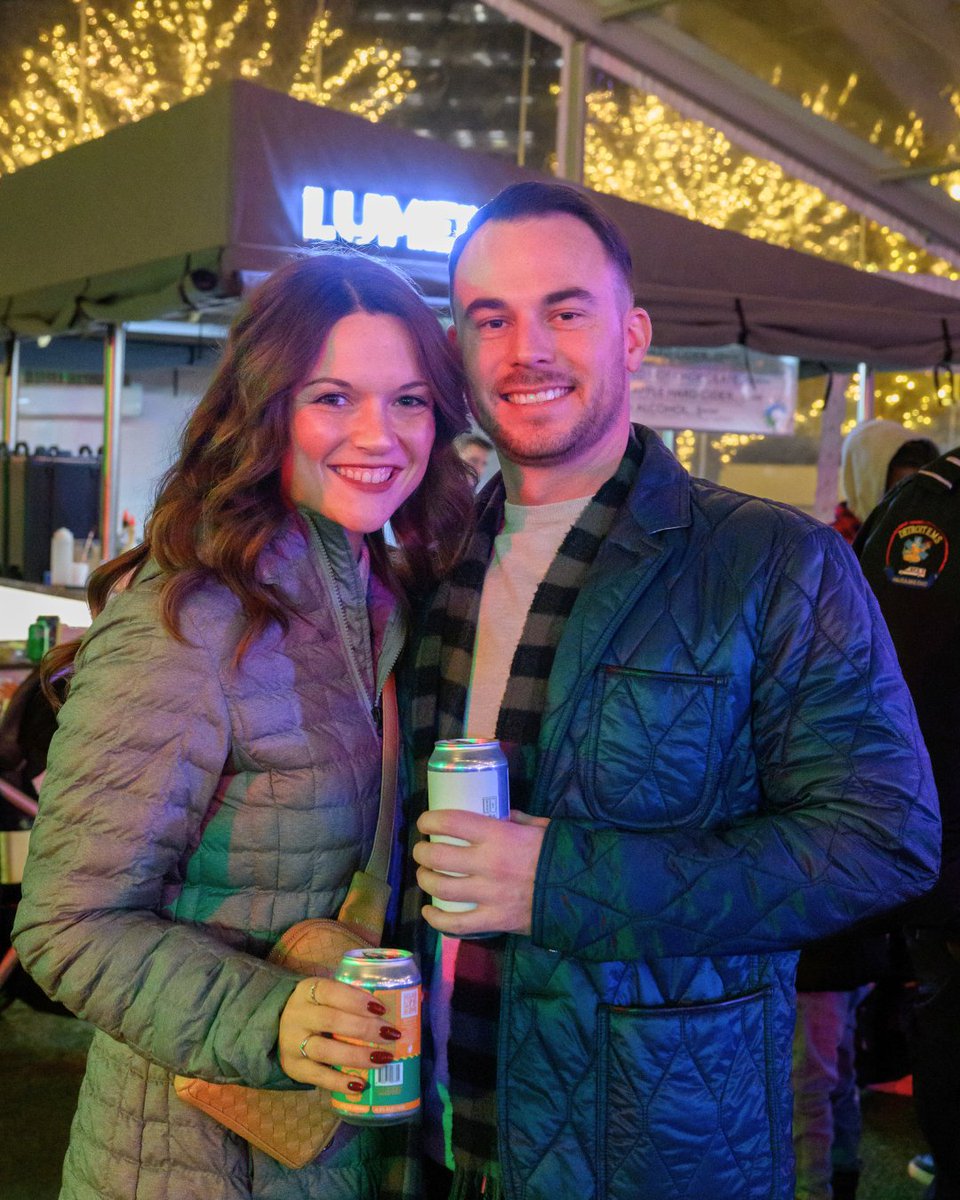 beaconparkdet's tweet image. Light Up #BeaconParkDetroit is Nov. 21, 5-9 p.m.! ✨🎄

Watch our tree lighting, listen to festive tunes and explore our Candyland light display. 🎶

🗓 Save a spot at #LumenDetroit and enjoy the night in a private chalet: bit.ly/4n08KEU

#DowntownDetroit @DowntownDet