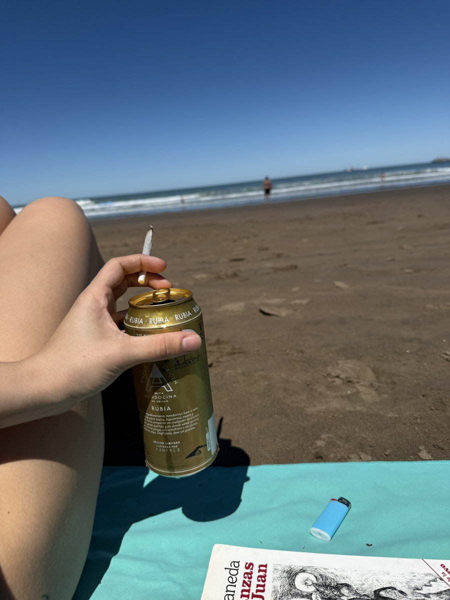 tu amiga desempleada un lunes a las 2 de la tarde