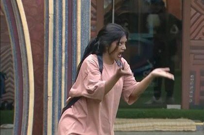 #Sabari just defend himself from this arrogant #VJPaaru !! 👊💥

The way she reacts for every simple things.. she deserves it. 😌💥

#biggbosstamil9 #biggboss9tamil