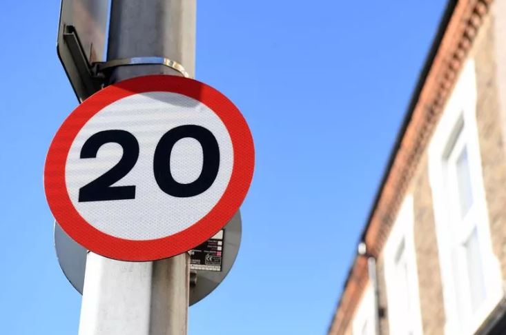 Not a single 20mph road will be switching back to 30mph in this Welsh county - crnch.it/RlXObo63