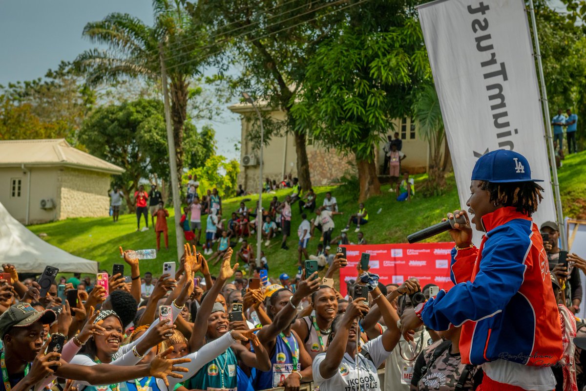 Rexayobami's tweet photo. @official_shoday at the ikogosi 17.5KM race through my lens
#ikogosimarathon2025 https://t.co/3OiPK3vvSx