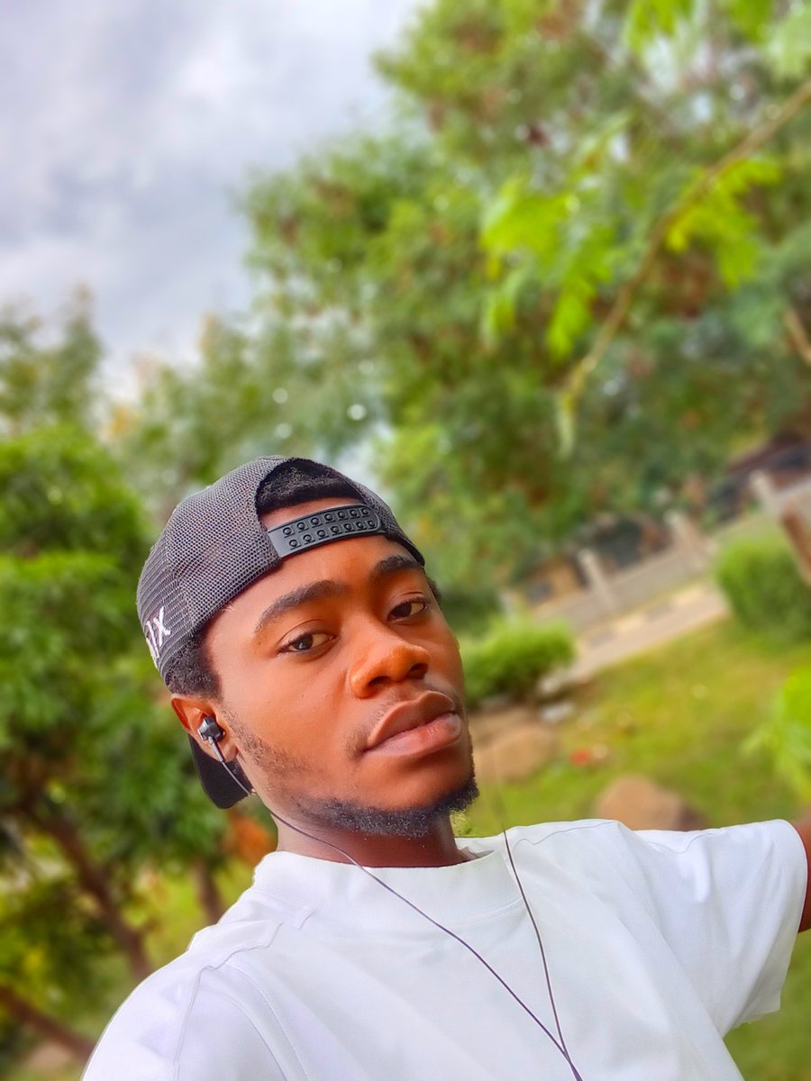 cloutlegacy8's tweet image. Big chill