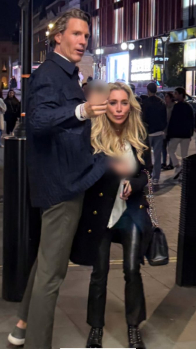 I_amMukhtar's tweet photo. The racists couple the police are hunting for are Philipp Osterman &amp; Melissa Rein Lively, who is a massive Trump supporter &amp; founder of an anti woke PR firm.

Her social media shows that they were both in London, &amp; she posted with that same handbag on her Instagram.

Thread. https://t.co/CIDpocNaid