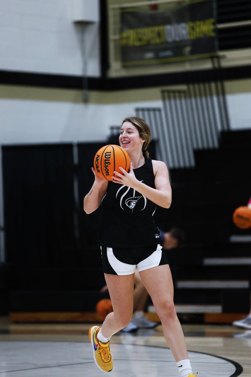 AUTrojansWBB's tweet photo. 𝙂𝘼𝙈𝙀 𝙒𝙀𝙀𝙆 𝙏𝙐𝙉𝙀 𝙐𝙋 🔧

#TrojanArmy @AUTrojans https://t.co/eJxyGU4Wdl